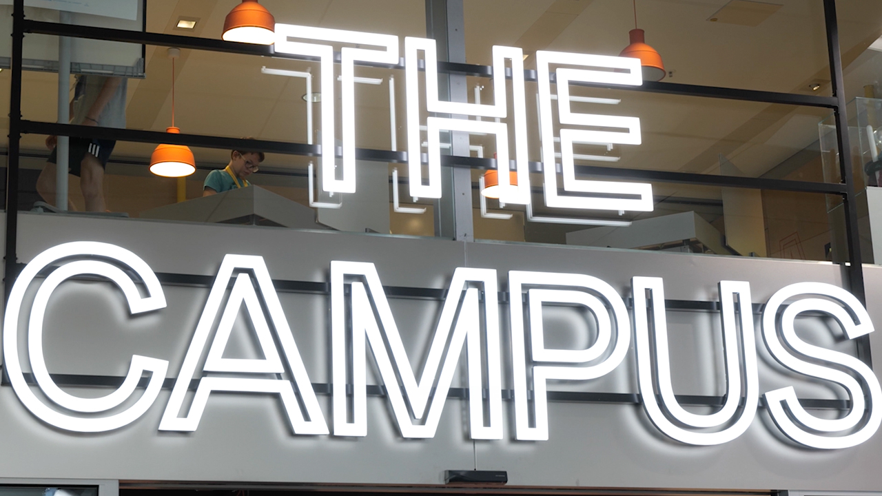 Schriftzug "The Campus" aus der BMW Welt