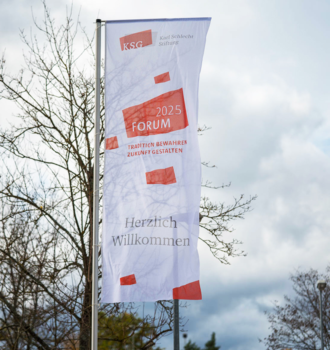 Flagge Karl Schlecht Stiftung