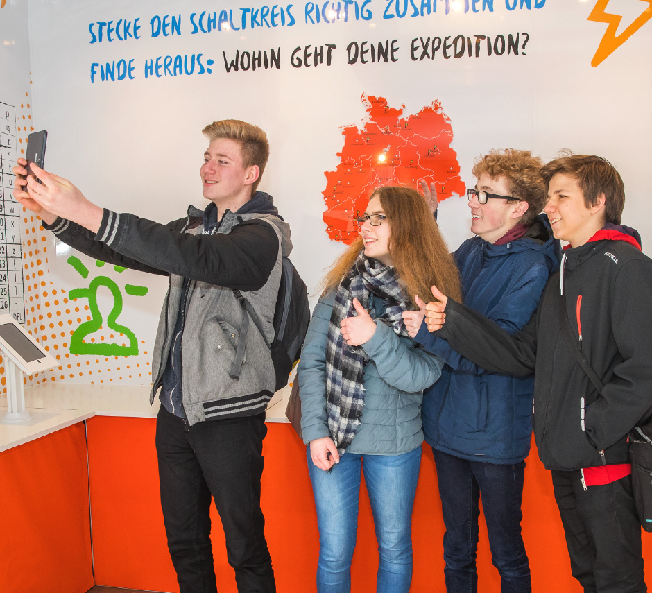 Kids und Teens zu Besuch auf der Roadshow zur IdeenExpo